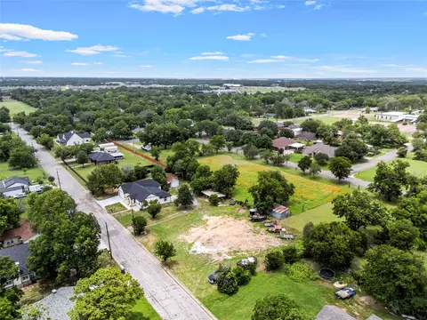 View/Area - 1630 Egan Ln, Waco, TX 76705 photo 1 of 4