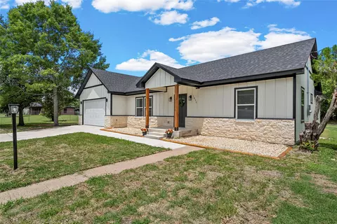 Exterior - 1630 Egan Ln, Waco, TX 76705 photo 9 of 10