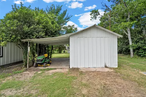 Exterior - 1630 Egan Ln, Waco, TX 76705 photo 6 of 10