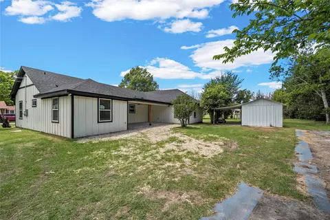 Exterior - 1630 Egan Ln, Waco, TX 76705 photo 7 of 10