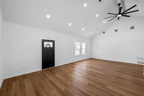 Living - 1630 Egan Ln, Waco, TX 76705 photo 2 of 5