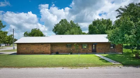 2308 Thornton St, San Saba, TX 76877