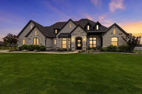 3101 Stardust Ln, Northlake, TX 76226