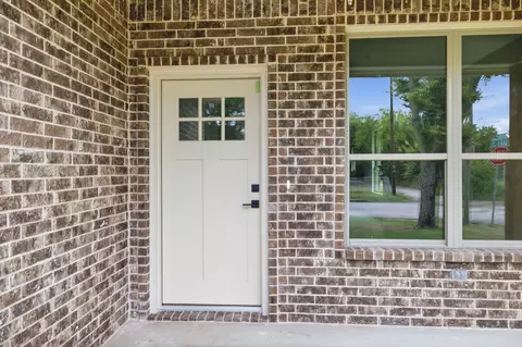 Exterior - 302 Evans St, Cleburne, TX 76031 photo 4 of 8