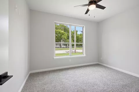 Bedroom - 302 Evans St, Cleburne, TX 76031 photo 7 of 8