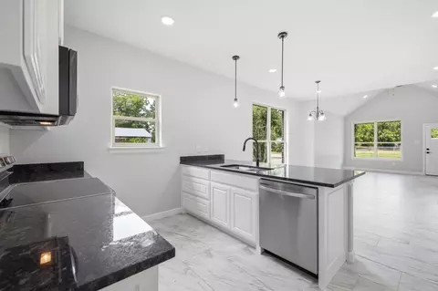 Kitchen - 302 Evans St, Cleburne, TX 76031 photo 3 of 3