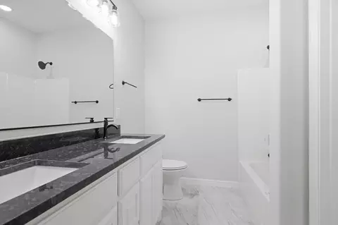 Bath - 302 Evans St, Cleburne, TX 76031 photo 1 of 2