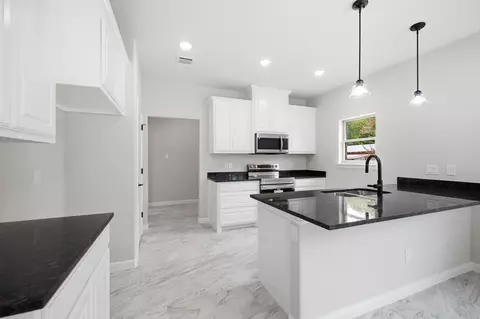 Kitchen - 302 Evans St, Cleburne, TX 76031 photo 1 of 3