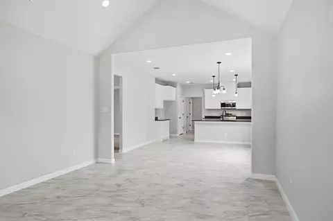Living - 302 Evans St, Cleburne, TX 76031 photo 2 of 4