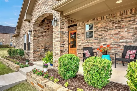 3818 Sumner Ct, Sherman, TX 75090