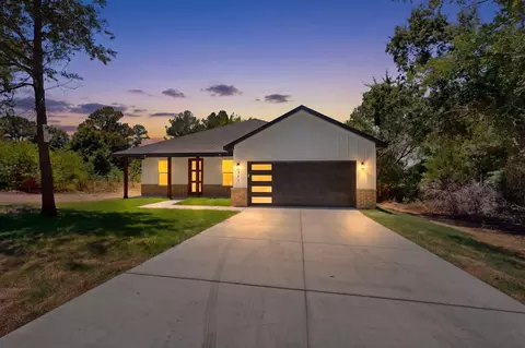 343 Schooner Rd, Gun Barrel City, TX 75156