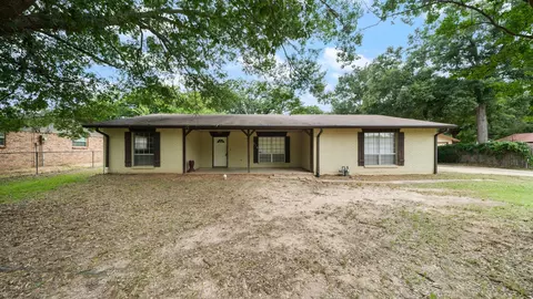 519 Malibu Dr, Malakoff, TX 75148