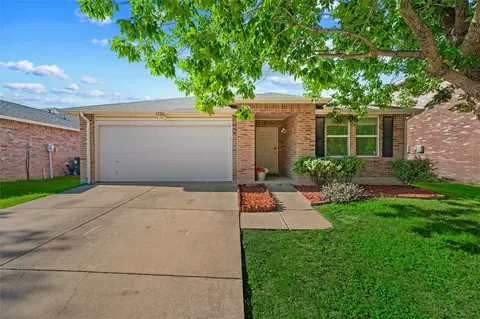 1725 Sierra Meadow Ln, Justin, TX 76247