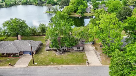 210 Pat Dr, Mineola, TX 75773