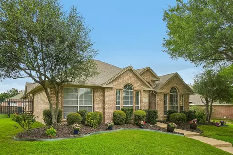 421 Durrand Oak Dr, Keller, TX 76248