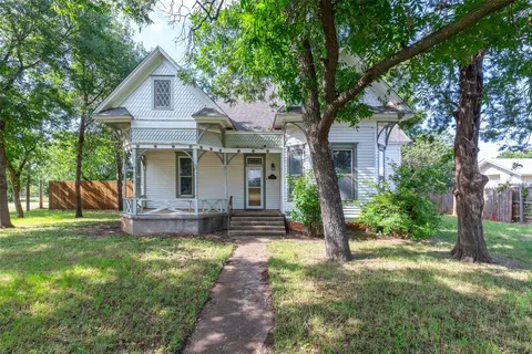 601 W 3rd St, Baird, TX 79504