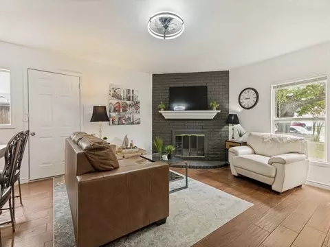 2406 Las Brisas St, Fort Worth, TX 76119