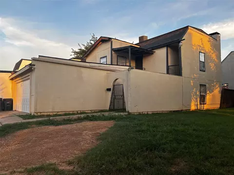 2406 Las Brisas St, Fort Worth, TX 76119