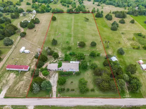 130 Meadowview Ln, Point, TX 75472