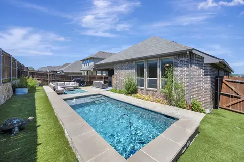 6149 Cobbetts Pond Ln, Fort Worth, TX 76179