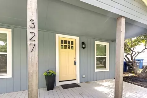 327 E Hull St, Denison, TX 75021
