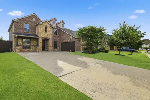 3301 Stone Canyon Dr, Mansfield, TX 76063