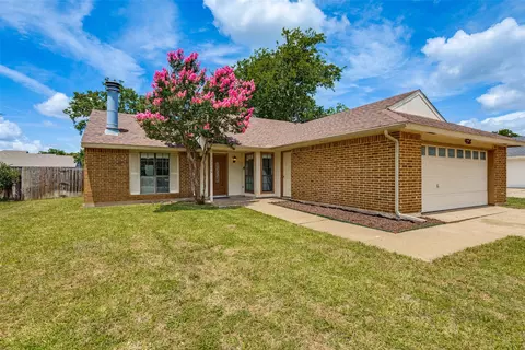 3206 Wintersmith Dr, Arlington, TX 76014