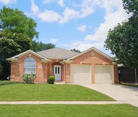 4328 Stone Hollow Way, Euless, TX 76040