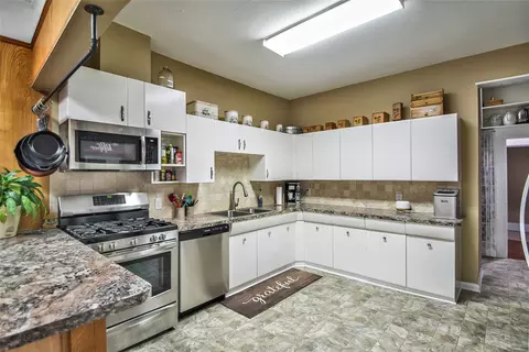 1147 W Frey St, Stephenville, TX 76401