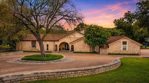 9404 Bellechase Rd, Granbury, TX 76049