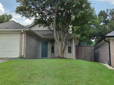1918 Lee Dr, Denton, TX 76209