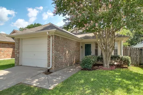 1918 Lee Dr, Denton, TX 76209