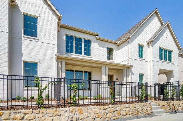 13833 Carnegie Dr, Fort Worth, TX 76008