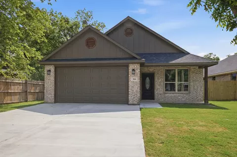 304 Evans St, Cleburne, TX 76031