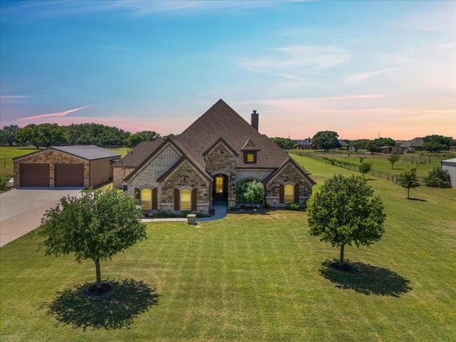 332 Antler Ridge Dr, Azle, TX 76020