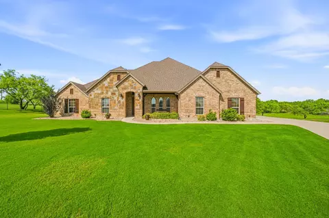 Exterior - 188 Bearclaw Cir, Aledo, TX 76008 photo 3 of 10
