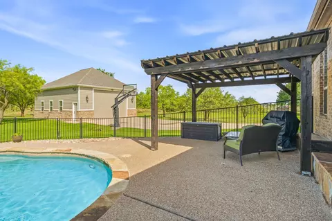Exterior - 188 Bearclaw Cir, Aledo, TX 76008 photo 8 of 10
