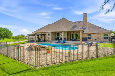 Exterior - 188 Bearclaw Cir, Aledo, TX 76008 photo 9 of 10