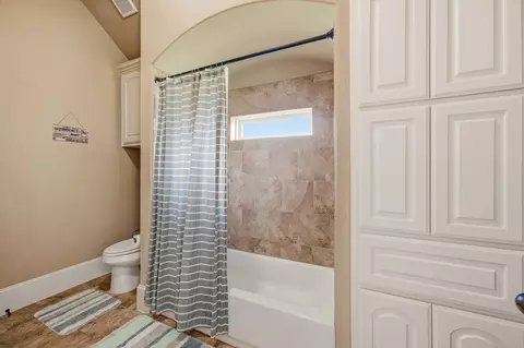 Bath - 188 Bearclaw Cir, Aledo, TX 76008 photo 5 of 5