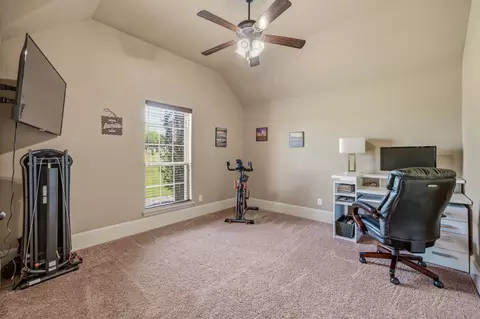 Bedroom - 188 Bearclaw Cir, Aledo, TX 76008 photo 4 of 5