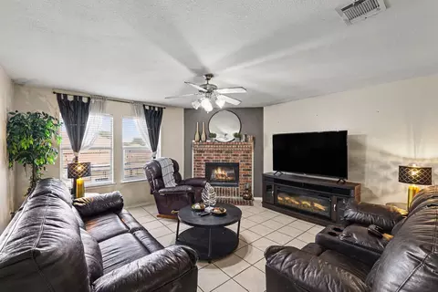3608 Dove Ln, Mesquite, TX 75181