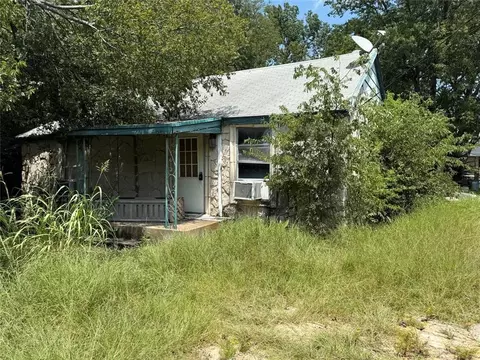 405 S Colorado Street St, Whitney, TX 76692