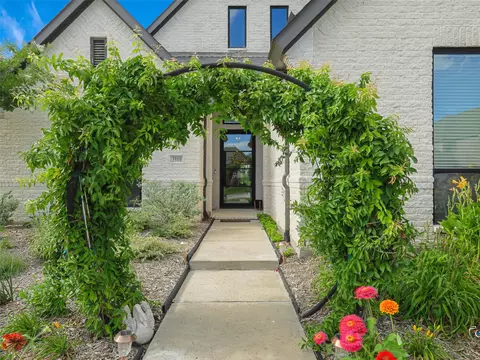Entry Way - 3900 Pepper Grass Ln, Prosper, TX 75078 photo 2 of 2