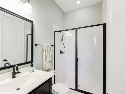 Bath - 3900 Pepper Grass Ln, Prosper, TX 75078 photo 1 of 6