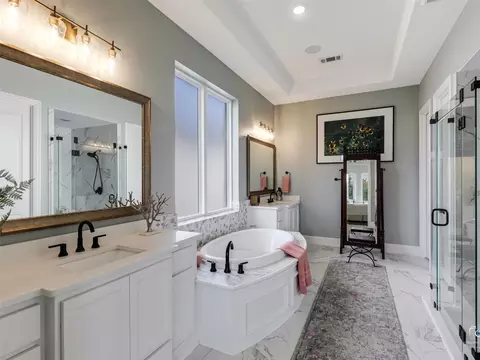 Bath - 3900 Pepper Grass Ln, Prosper, TX 75078 photo 4 of 6