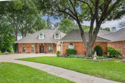 6114 Firecrest Dr, Garland, TX 75044