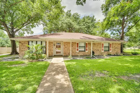 1710 Williamsburg Cir, Ennis, TX 75119
