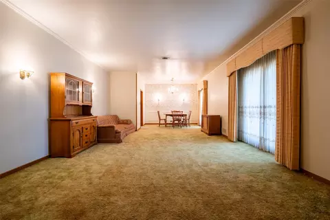 Living - 908 W Barnes Ave, Comanche, TX 76442 photo 1 of 4