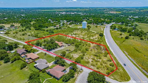 View/Area - 908 W Barnes Ave, Comanche, TX 76442 photo 1 of 3