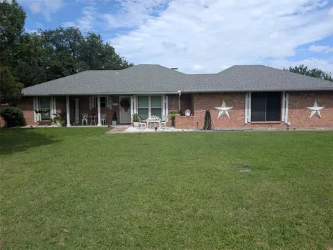 130 Mabry Ln, Red Oak, TX 75154